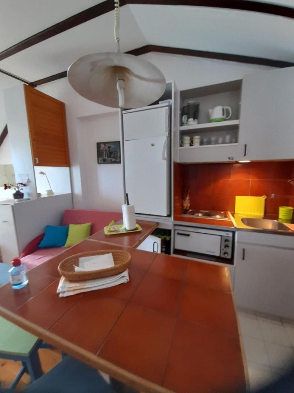 Apartment Danka - Affordable And At The Beach Brist Luaran gambar